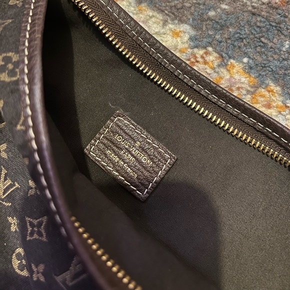 Authentic Louis Vuitton Hangbag - Picture 3 of 5